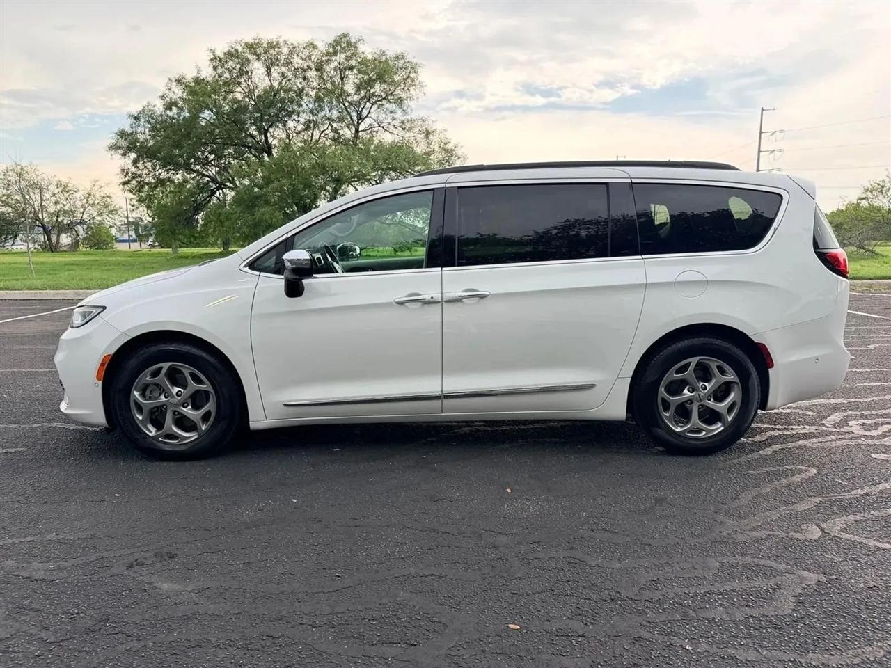 Chrysler Pacifica  2023