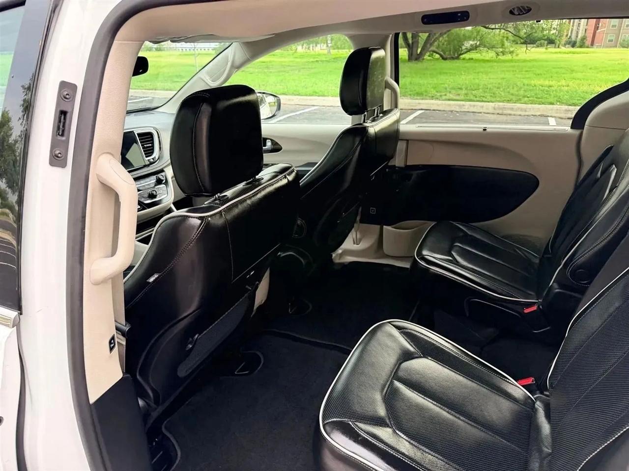 Chrysler Pacifica  2023