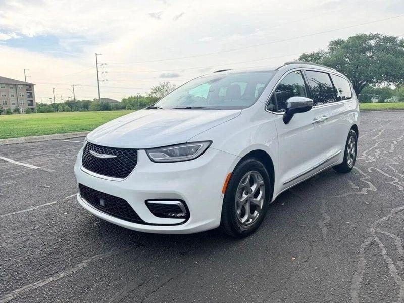 Chrysler Pacifica  2023
