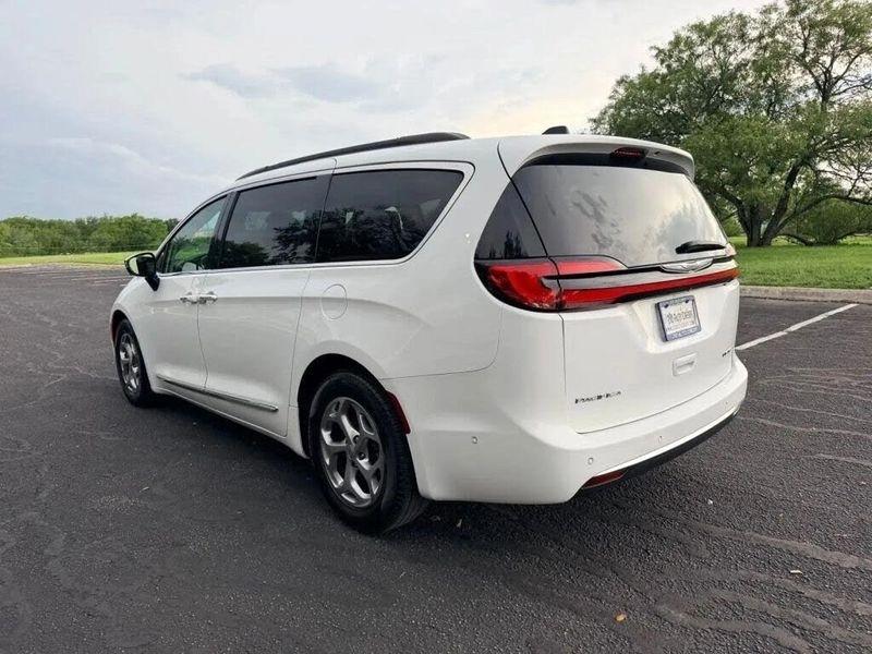 Chrysler Pacifica  2023