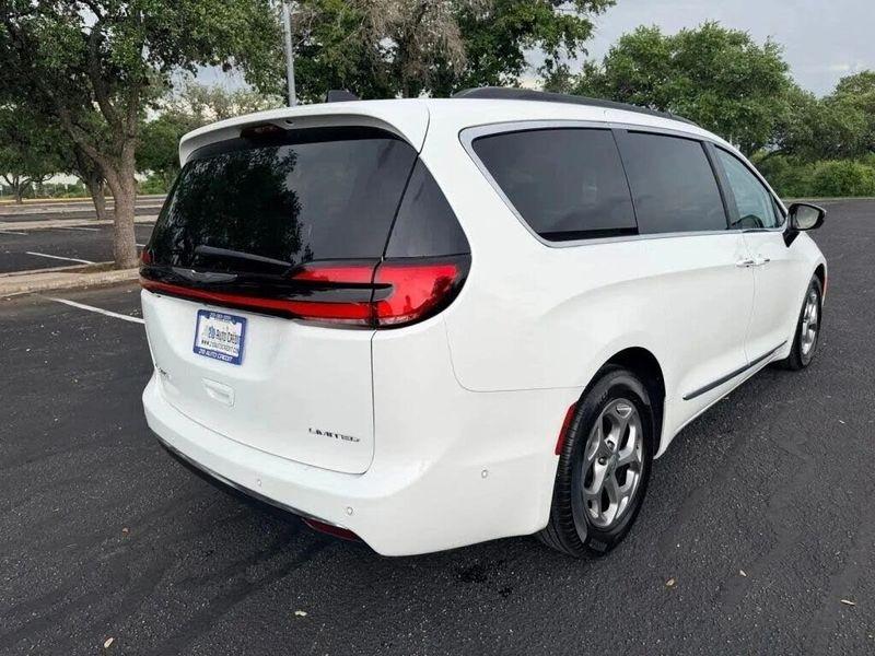 Chrysler Pacifica  2023