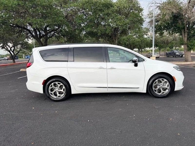 Chrysler Pacifica  2023