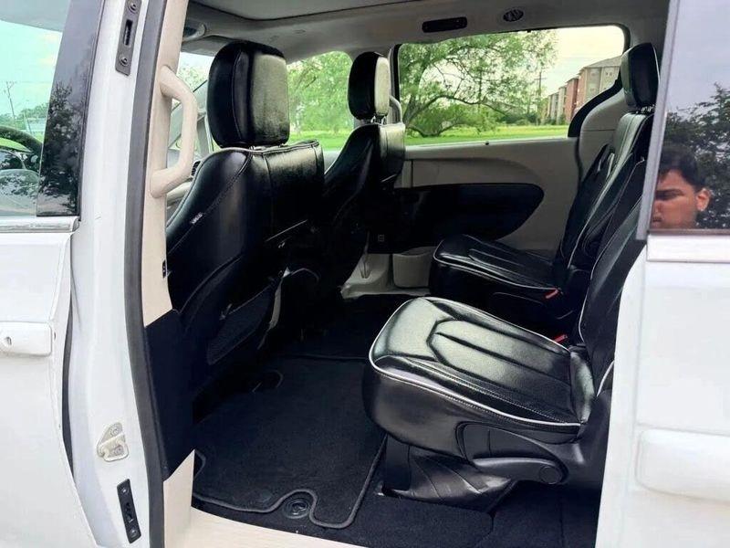 Chrysler Pacifica  2023