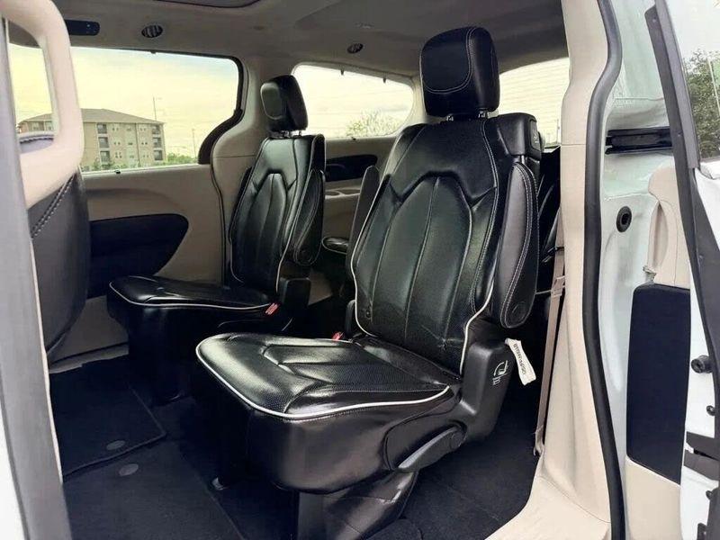 Chrysler Pacifica  2023