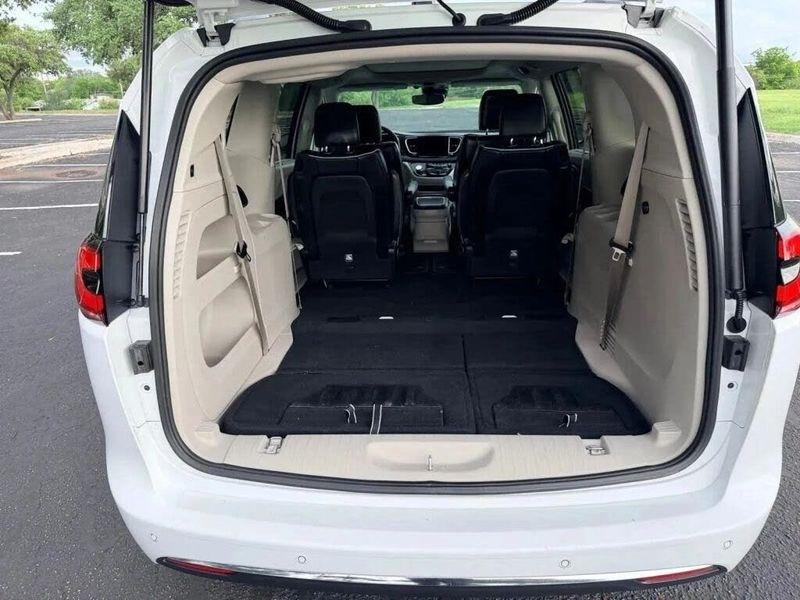 Chrysler Pacifica  2023