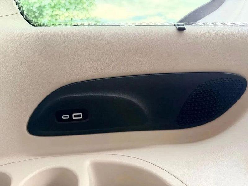 Chrysler Pacifica  2023