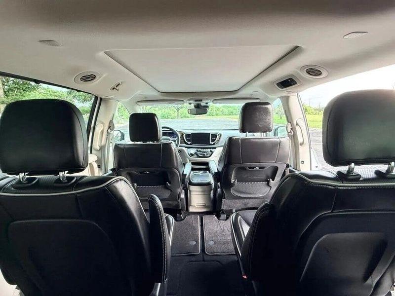 Chrysler Pacifica  2023