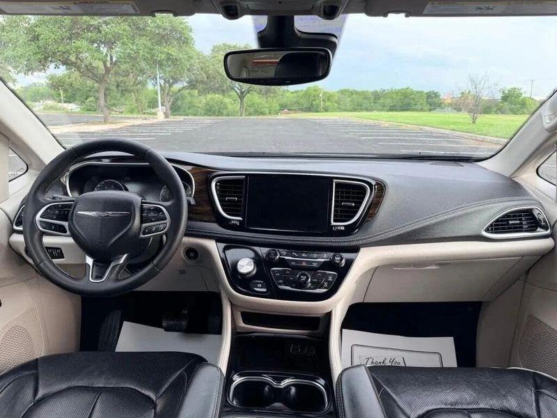 Chrysler Pacifica  2023