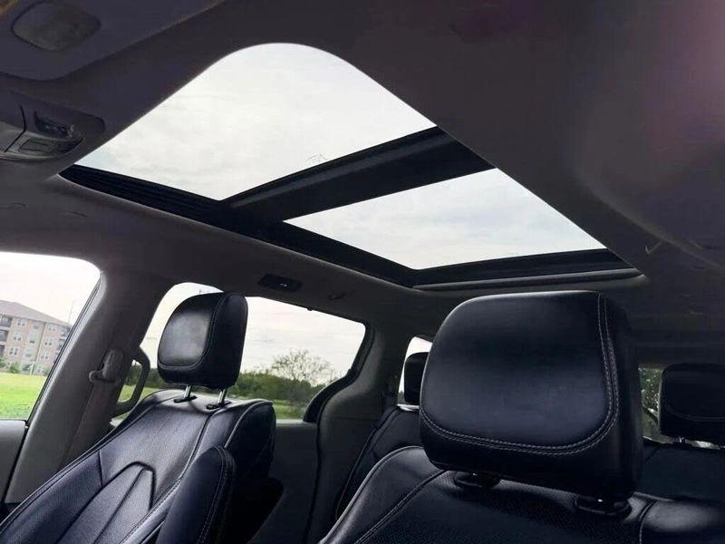 Chrysler Pacifica  2023