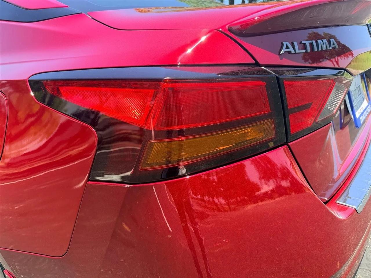 Nissan Altima  2023