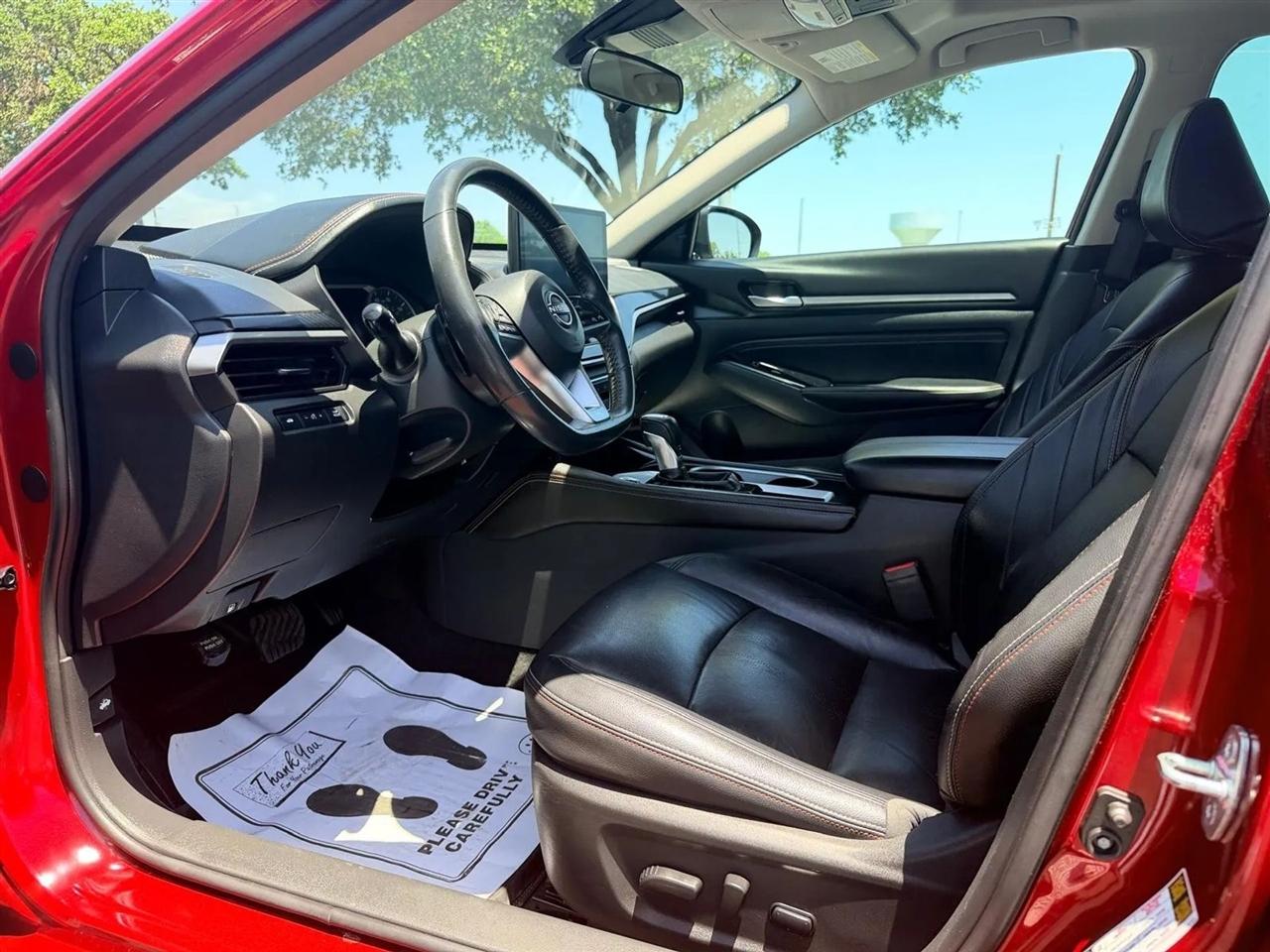 Nissan Altima  2023