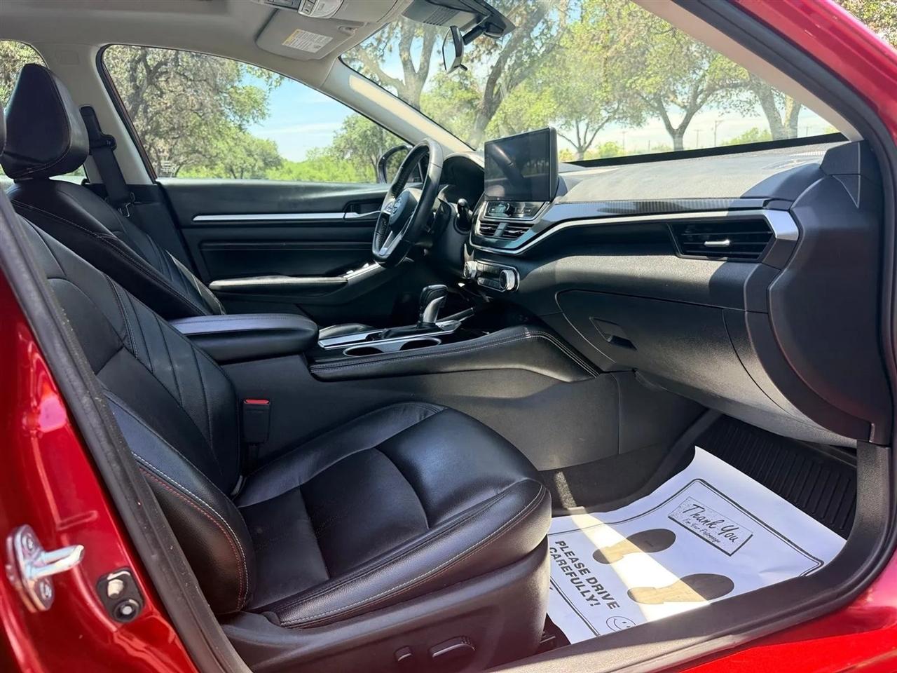 Nissan Altima  2023