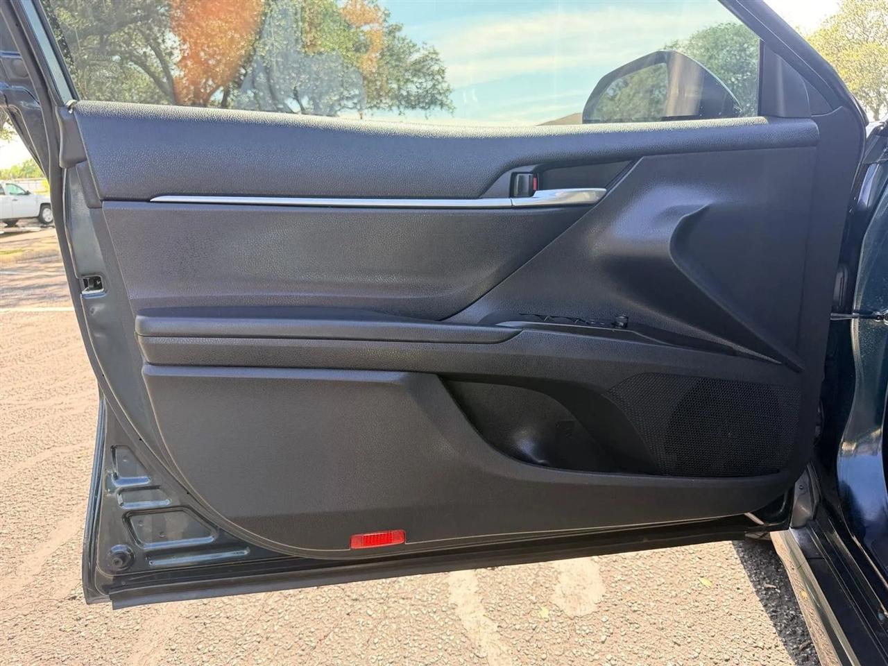 Toyota Camry  2021