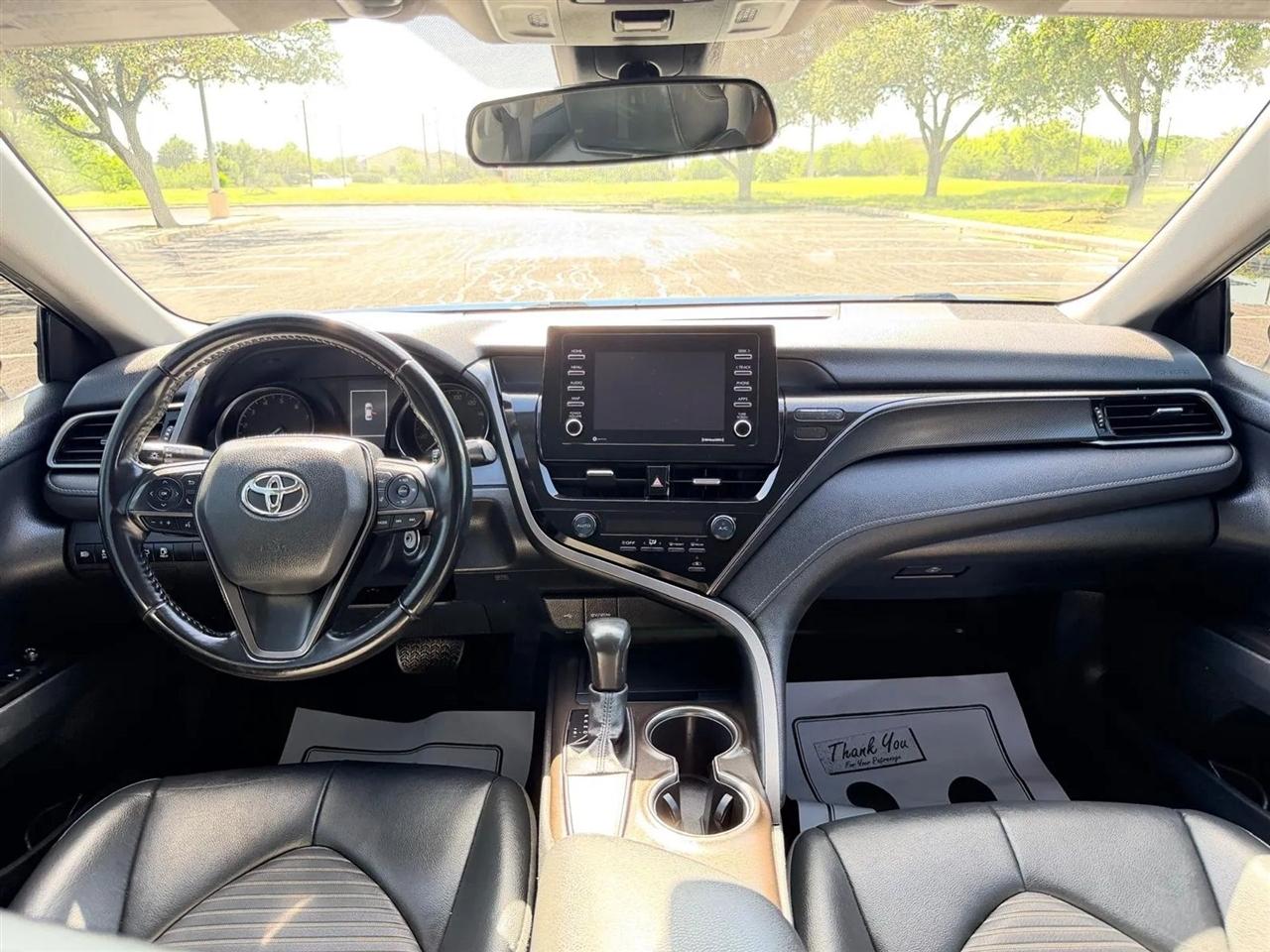 Toyota Camry  2021
