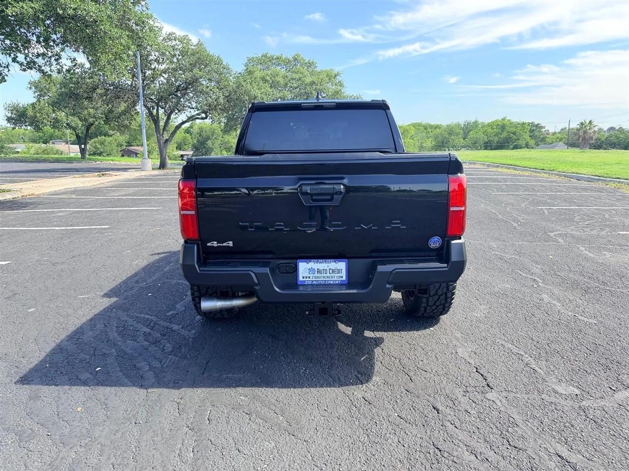 Toyota Tacoma  2025
