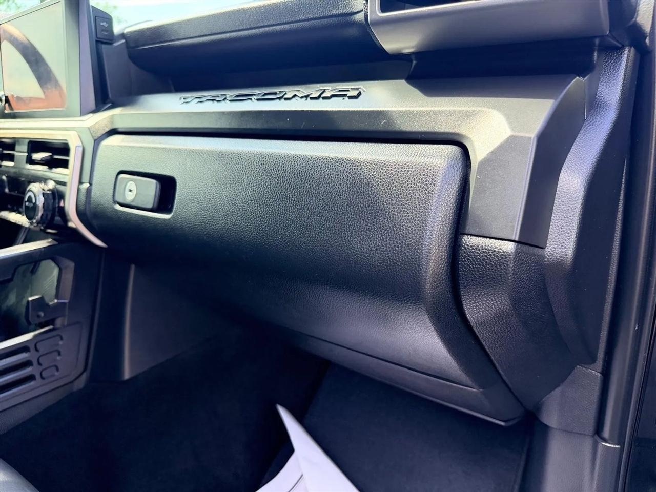 Toyota Tacoma  2025
