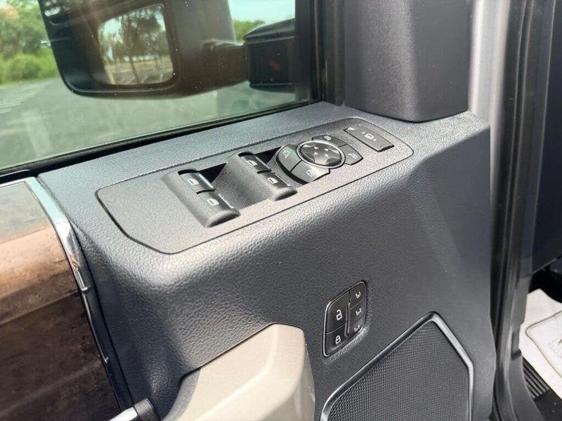 Ford F-250 SD  2022