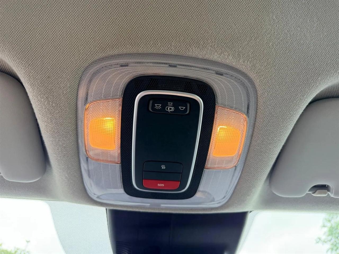 Hyundai Elantra  2023