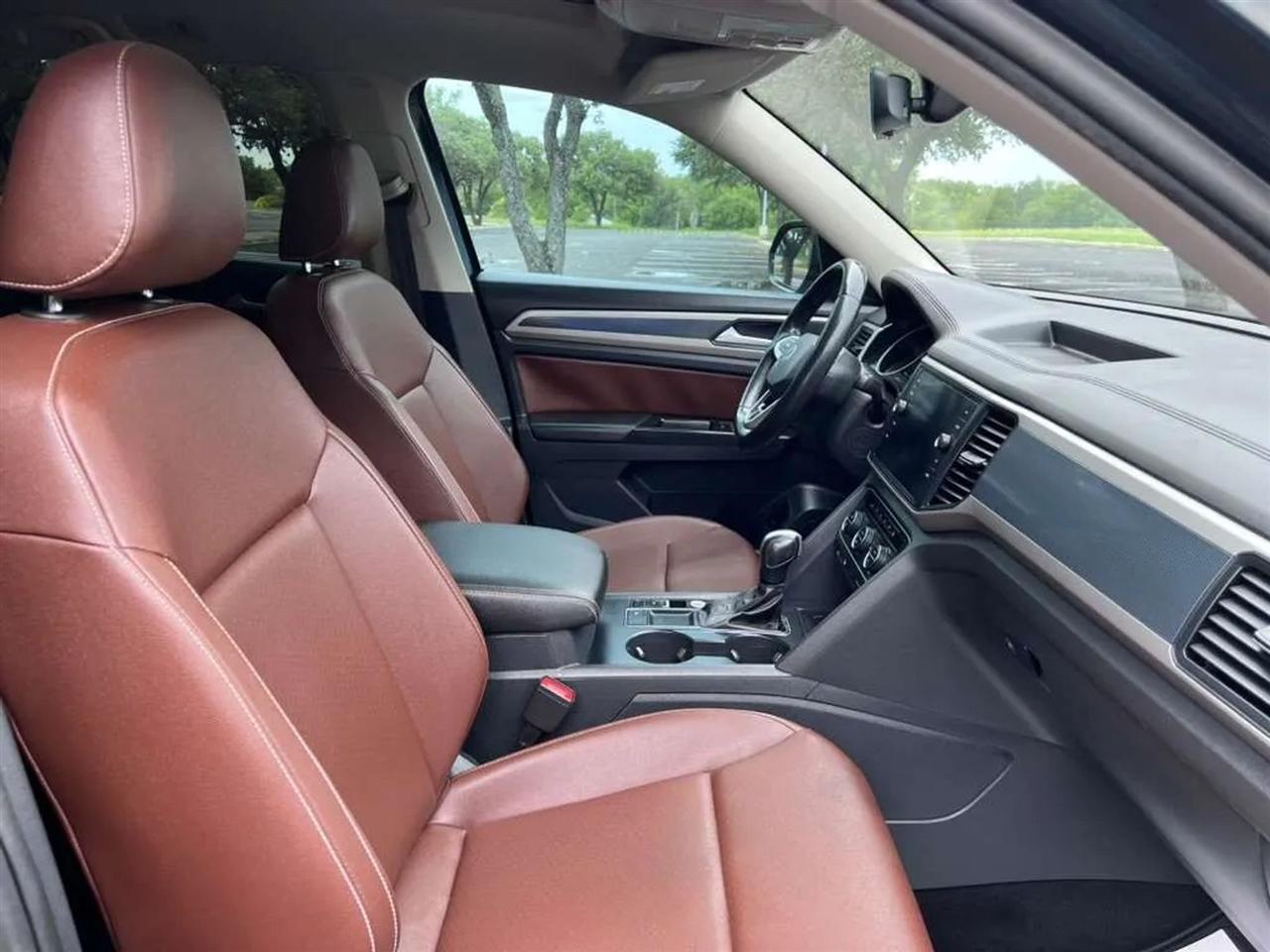 Volkswagen Atlas  2021