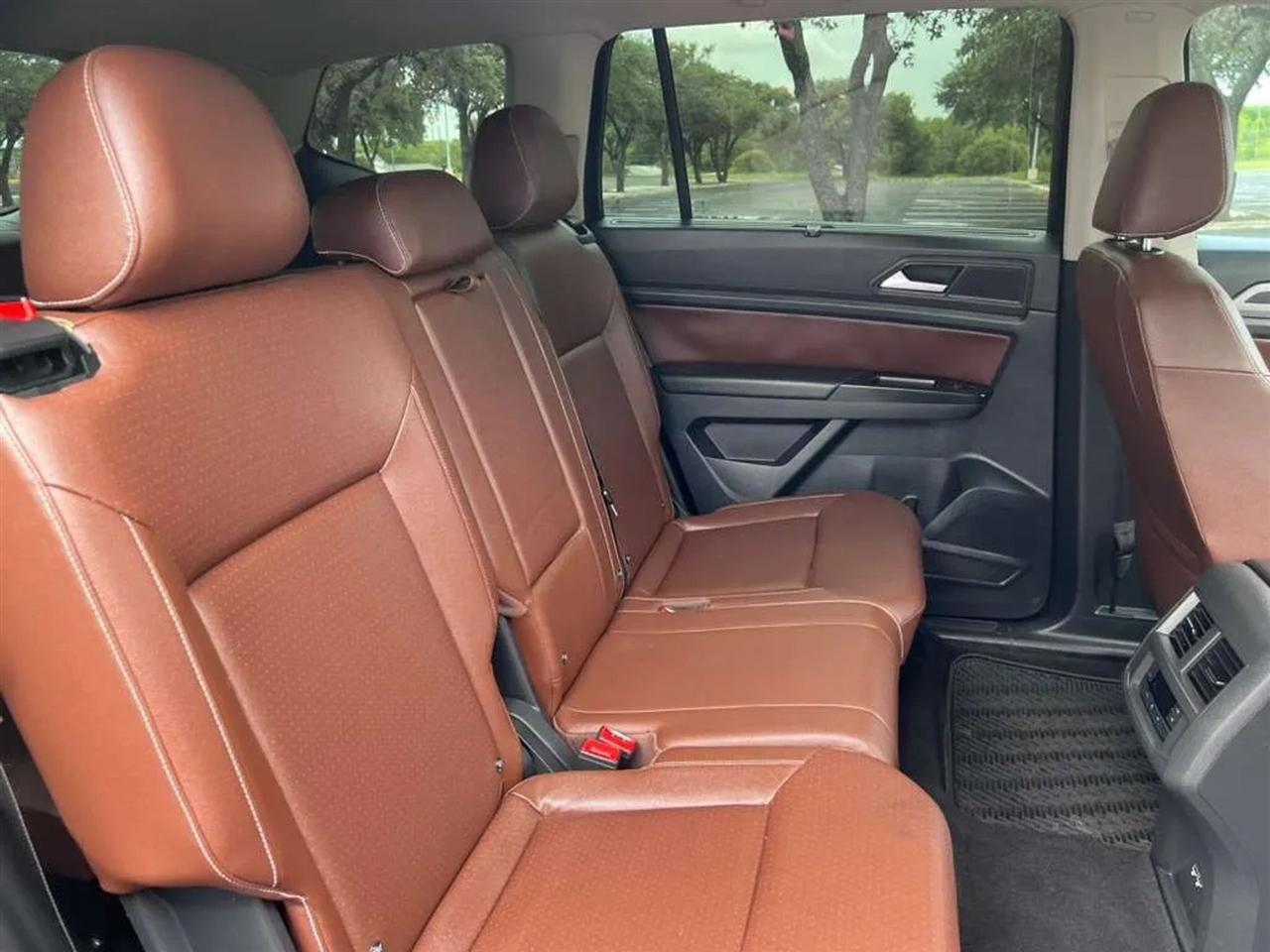 Volkswagen Atlas  2021