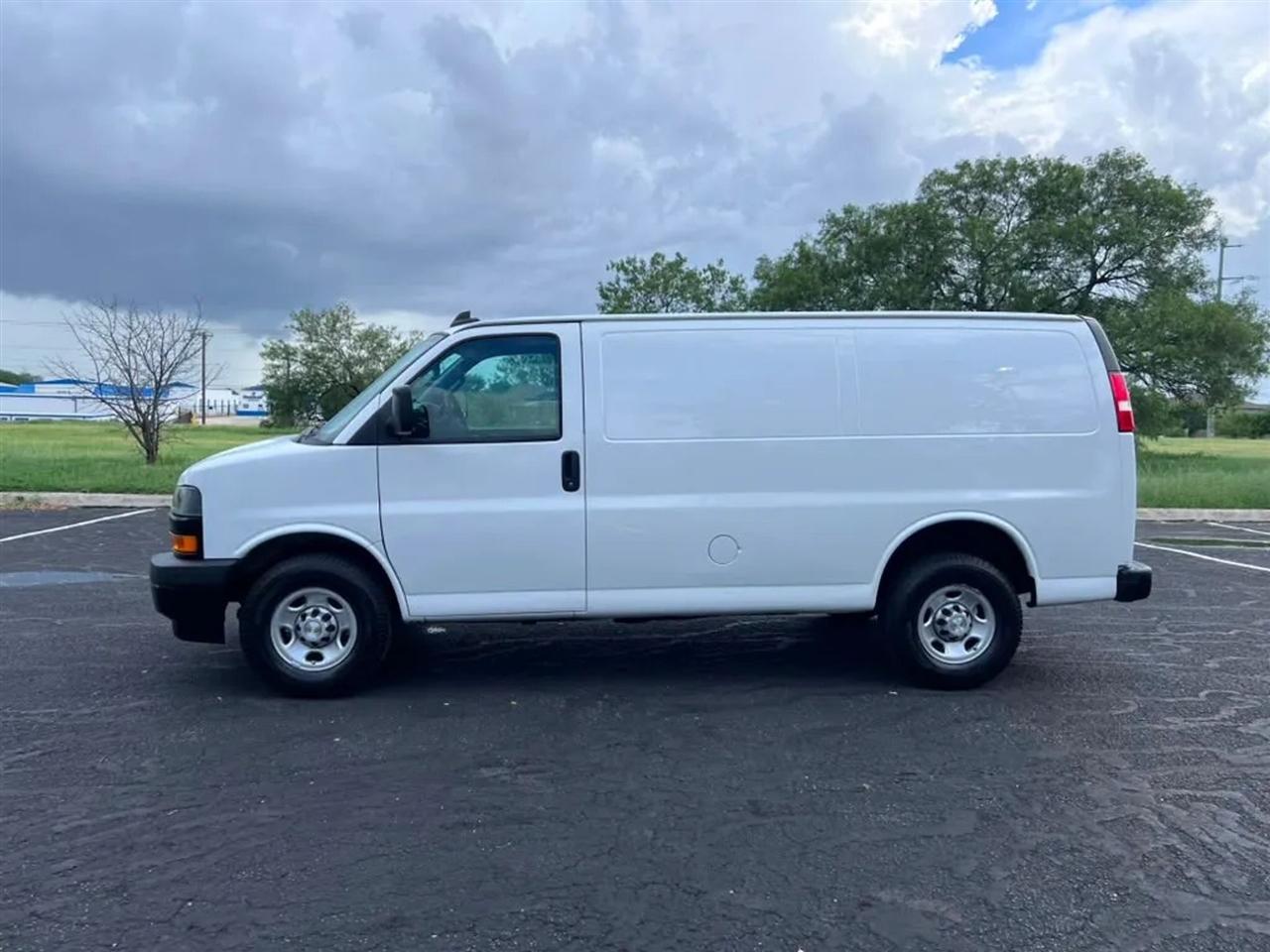 Chevrolet Express  2021