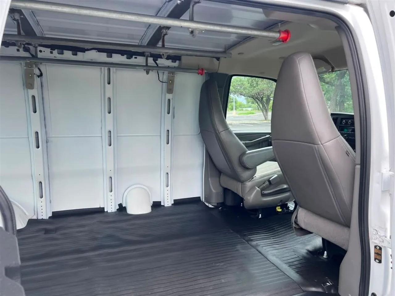 Chevrolet Express  2021