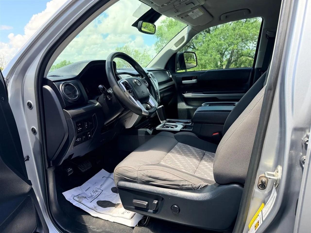 Toyota Tundra  2018