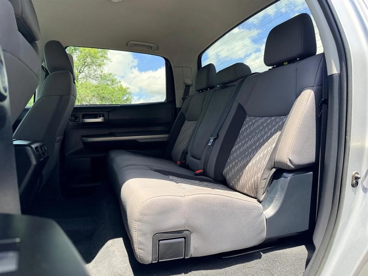 Toyota Tundra  2018