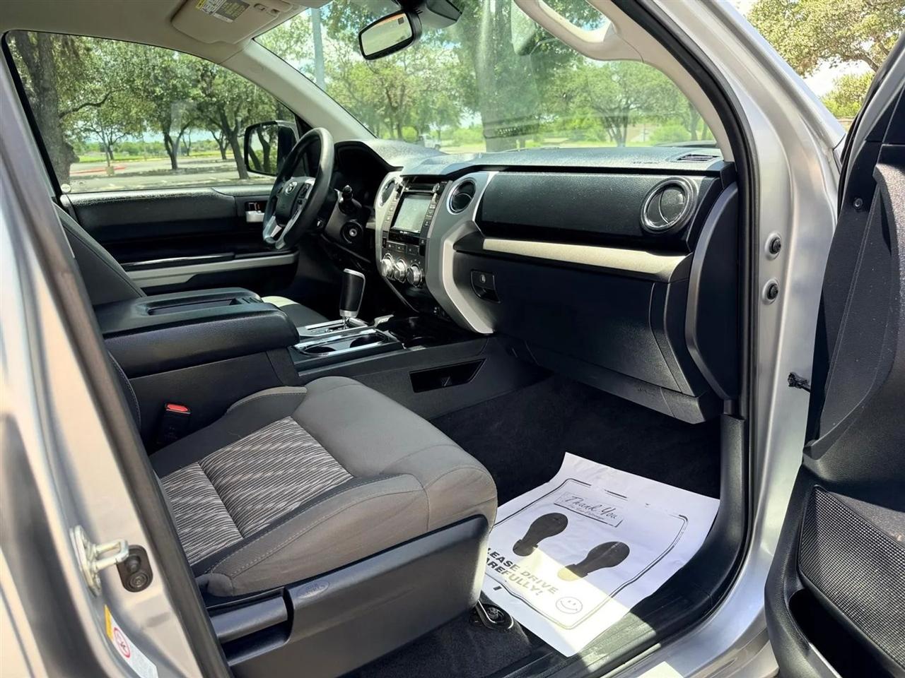 Toyota Tundra  2018