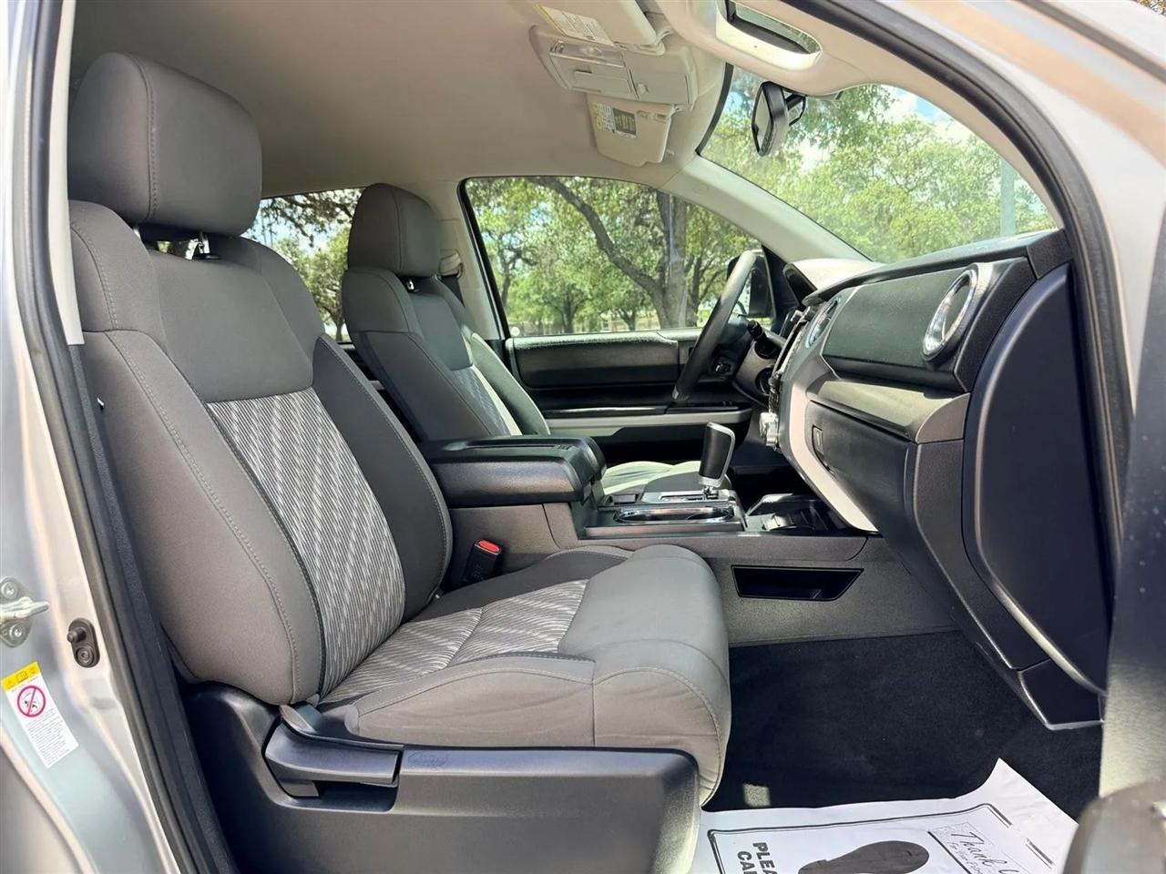 Toyota Tundra  2018