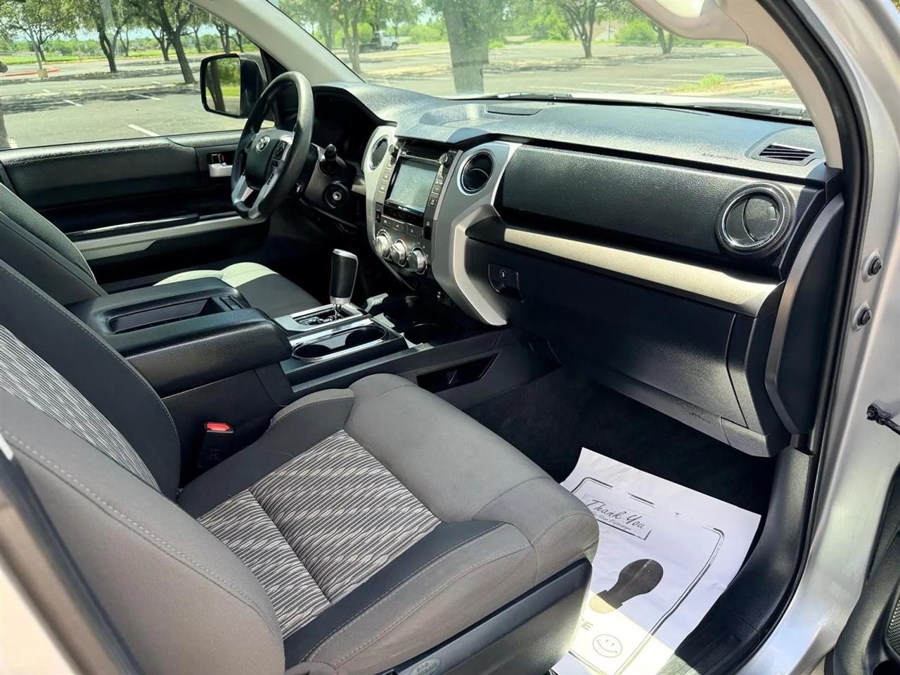 Toyota Tundra  2018