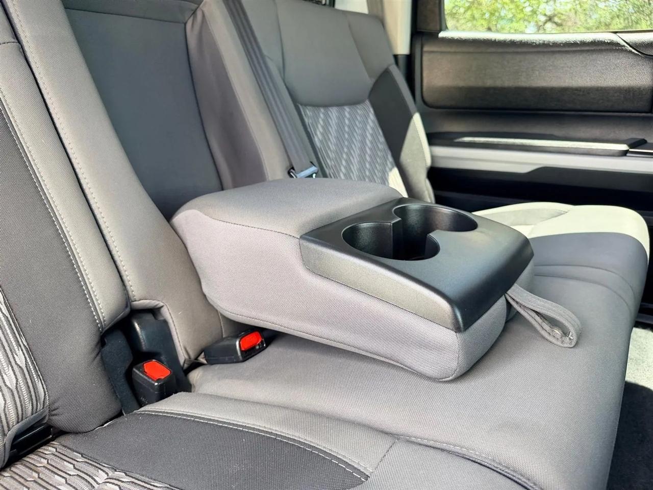 Toyota Tundra  2018