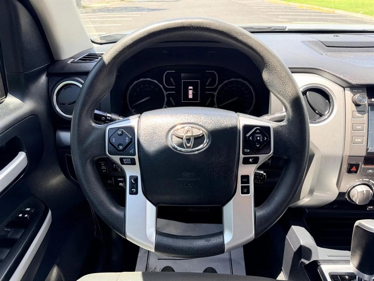 Toyota Tundra  2018