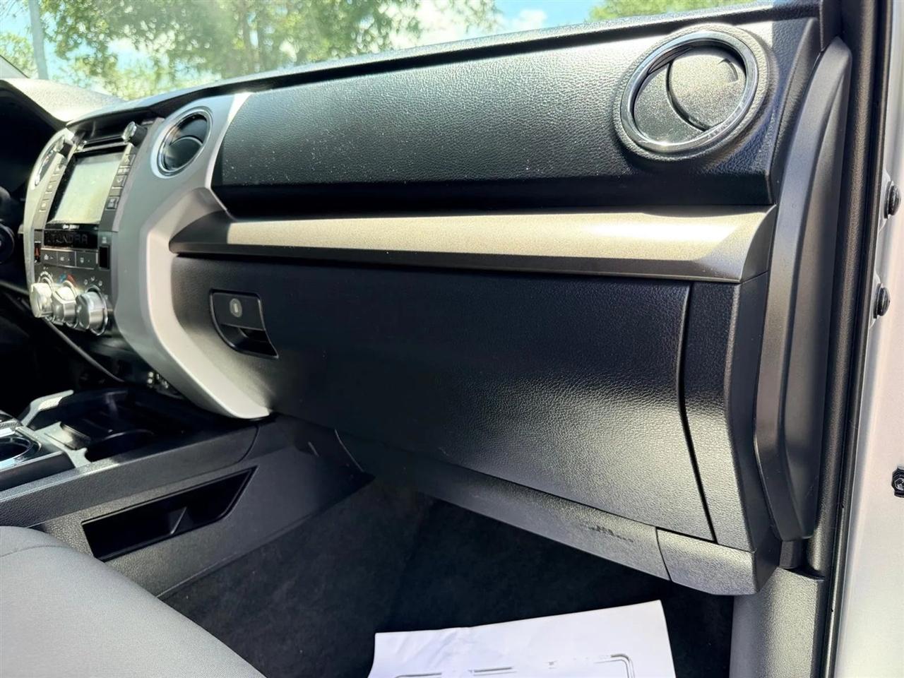 Toyota Tundra  2018