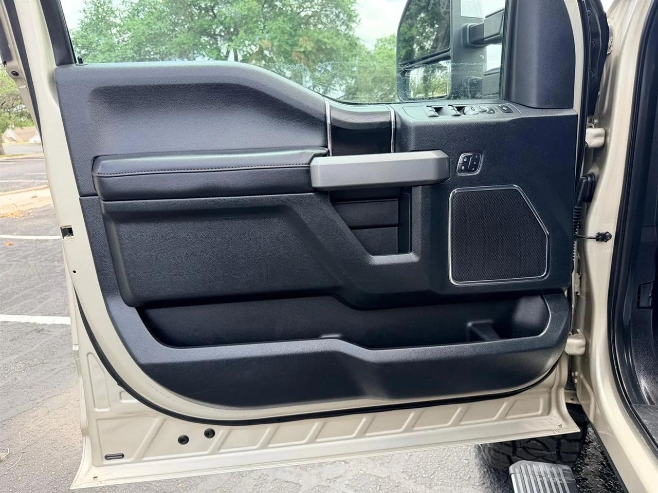 Ford F-250 SD  2018