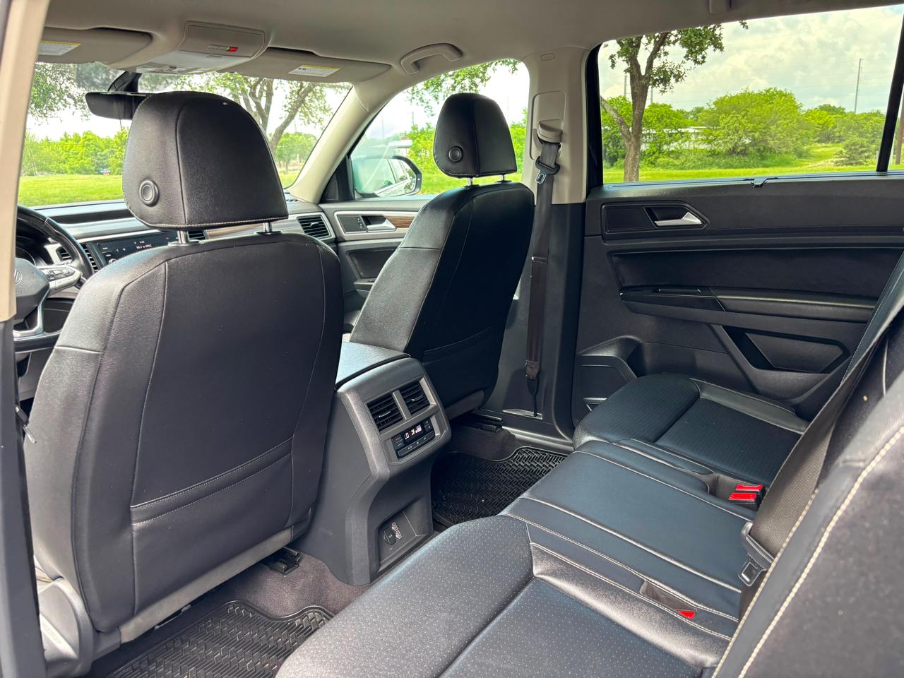 Volkswagen Atlas  2021