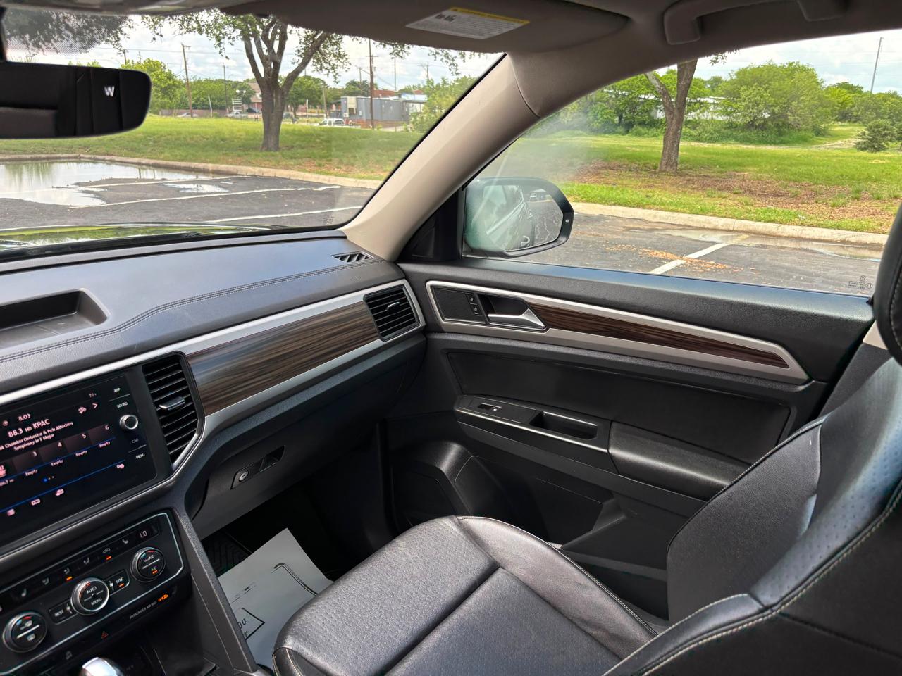 Volkswagen Atlas  2021