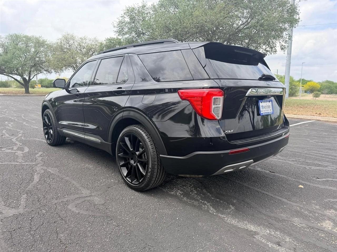 Ford Explorer  2021