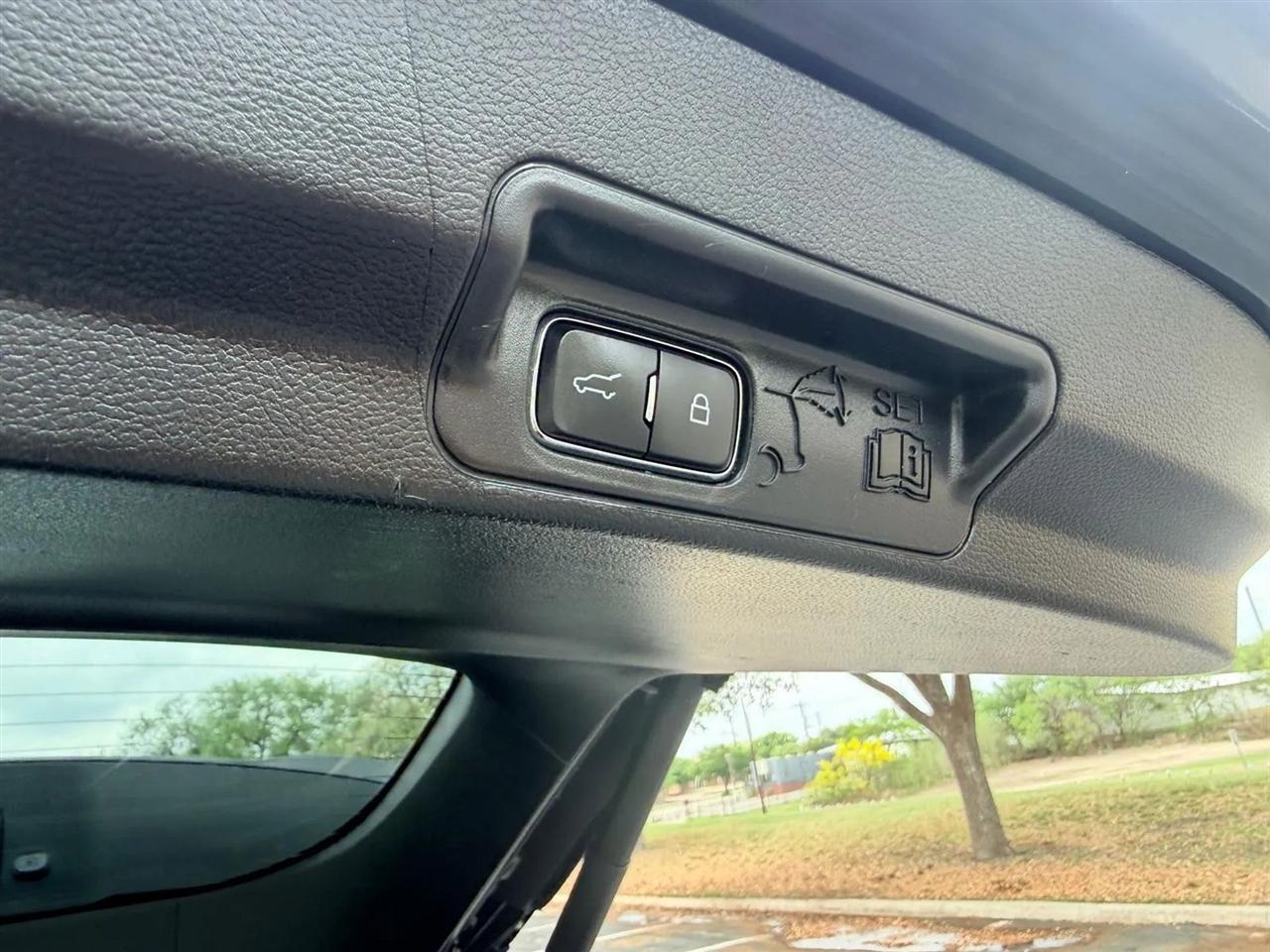 Ford Explorer  2021