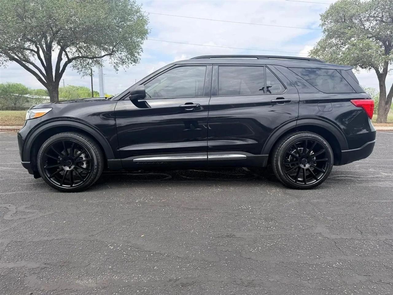 Ford Explorer  2021