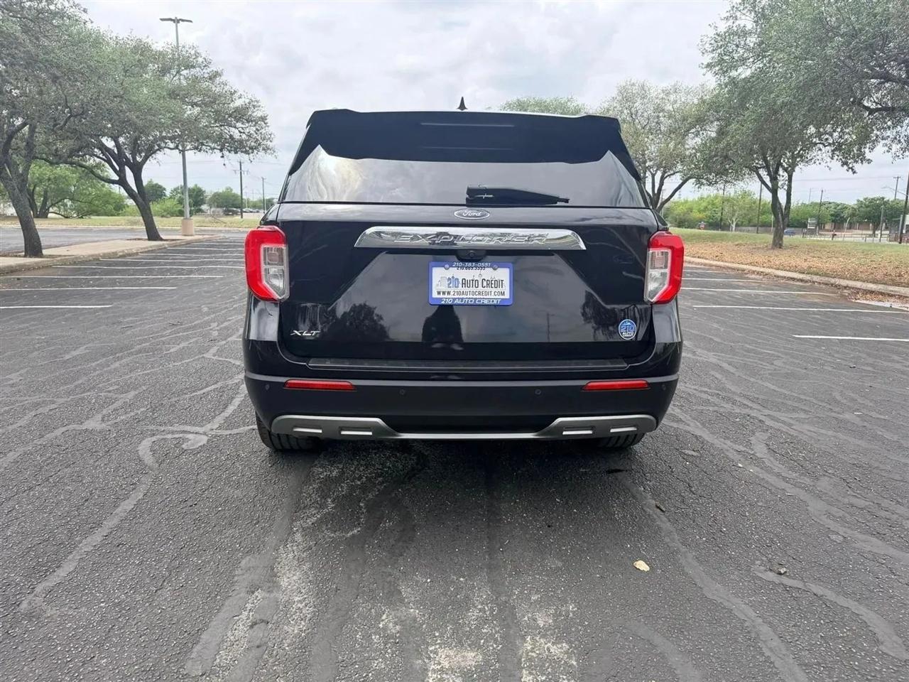 Ford Explorer  2021