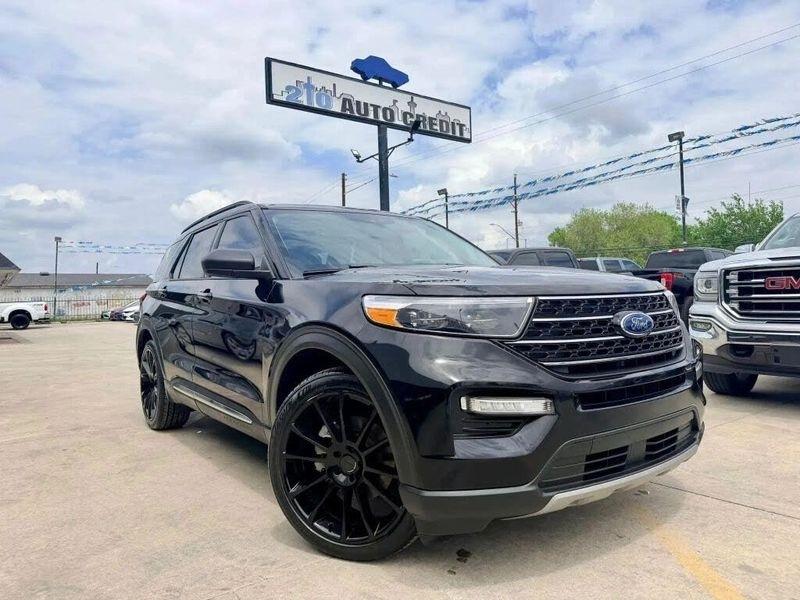 2021 Ford Explorer XLT Sport Utility 4D