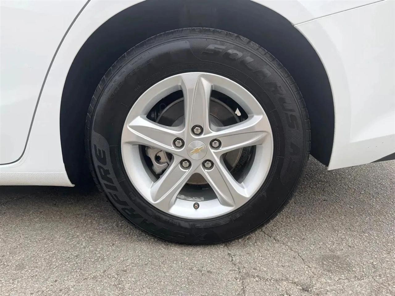 Chevrolet Malibu  2023