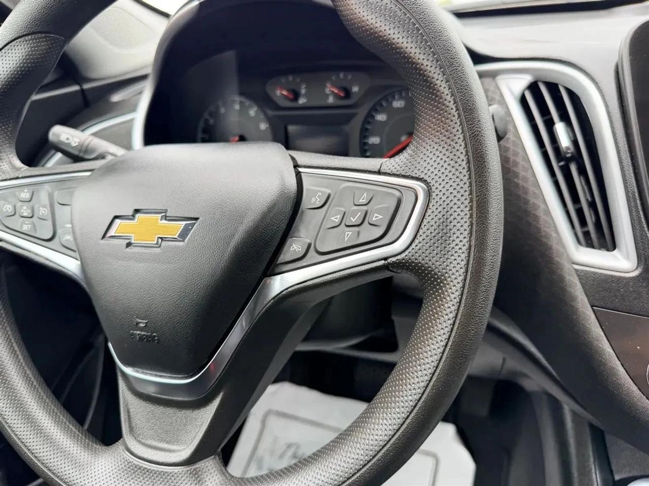 Chevrolet Malibu  2023