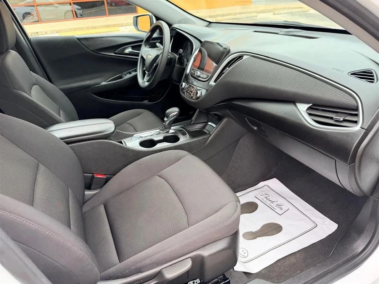 Chevrolet Malibu  2023