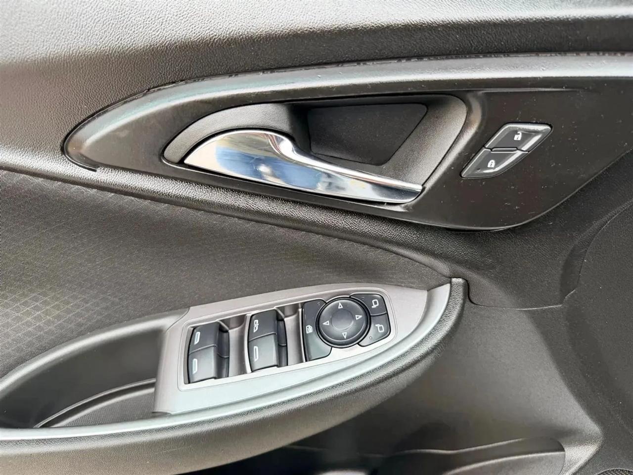 Chevrolet Malibu  2023