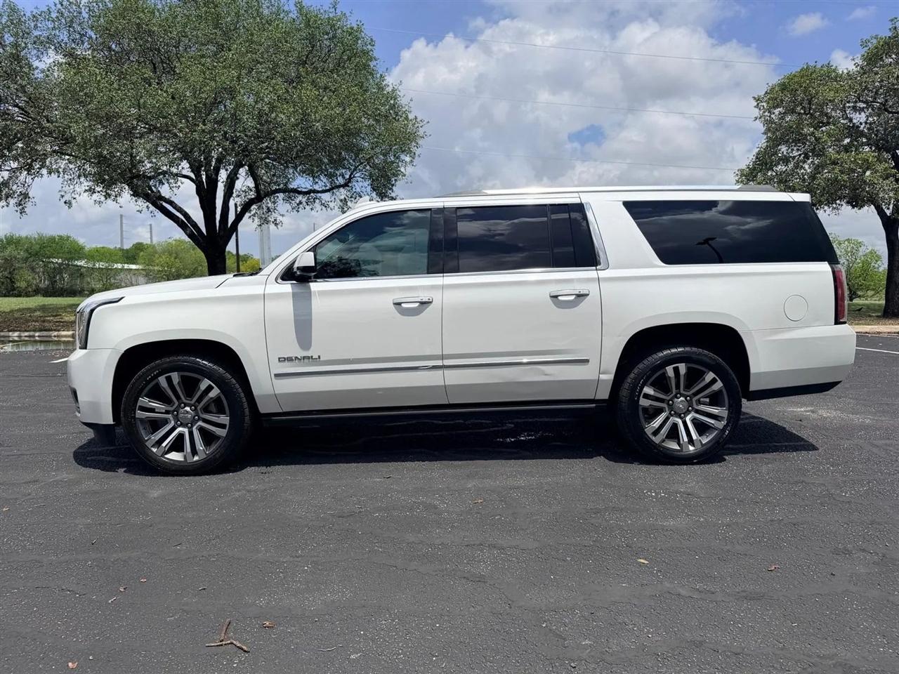 GMC Yukon XL  2019