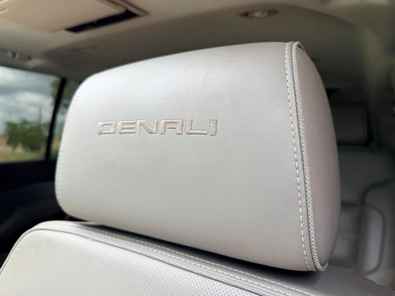 GMC Yukon XL  2019
