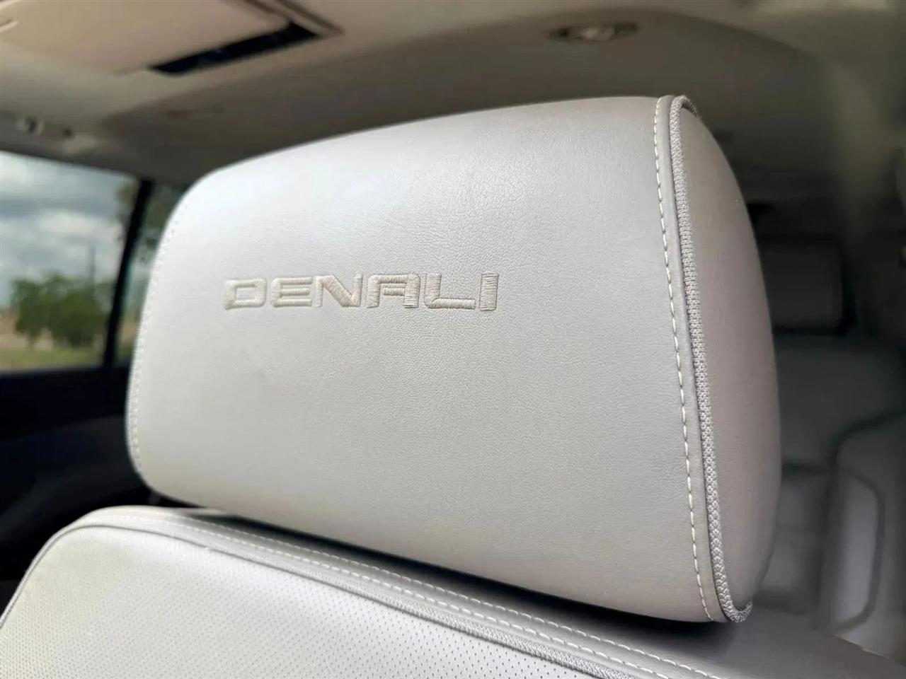 GMC Yukon XL  2019