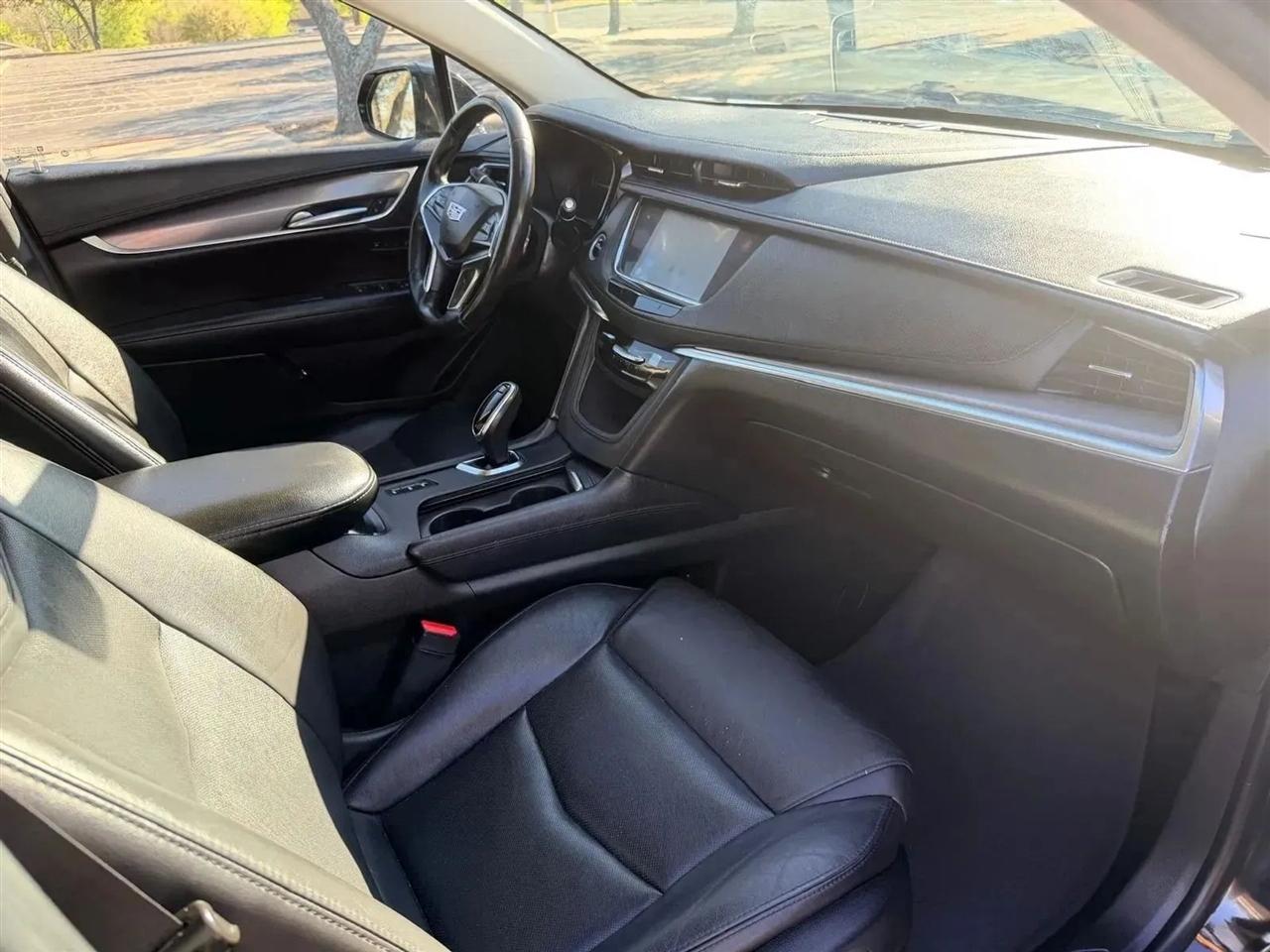 Cadillac XT5  2019